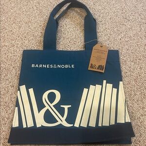 NWT Barnes & Noble Navy Book Design Tote